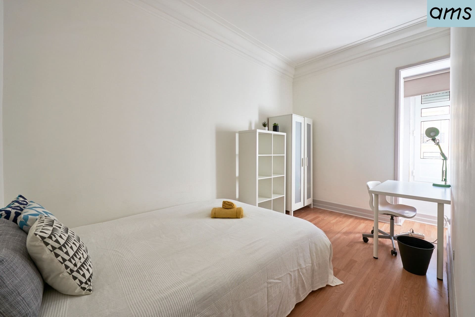 A double bedroom in an AMS house in Lisbon